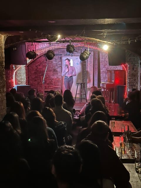Berlin: The Epic Comedy Club Friday Night Showcase - Your Friday-night flow: mixer, bar time, then two hours of sets