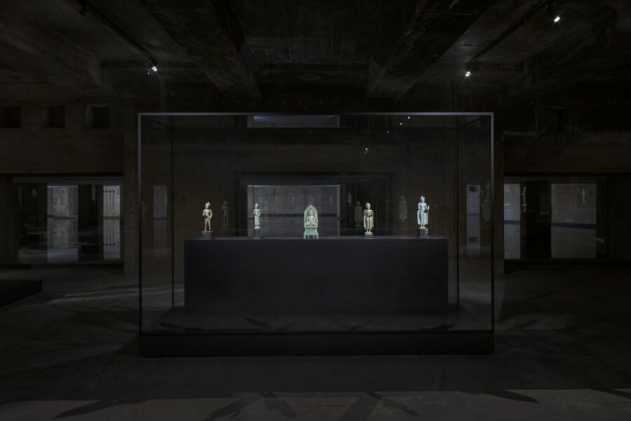 Berlin: The Feuerle Collection Guided Tour and Entry Ticket - The collection’s core: Imperial Chinese furniture and ancient Southeast Asian art