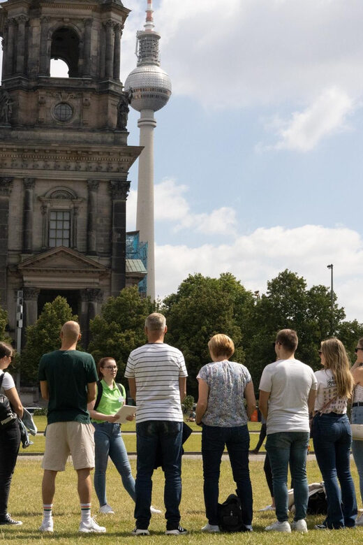 Berlin: the treasures of berlin - walking tour - Weather-proof sightseeing: what all-weather means for your day
