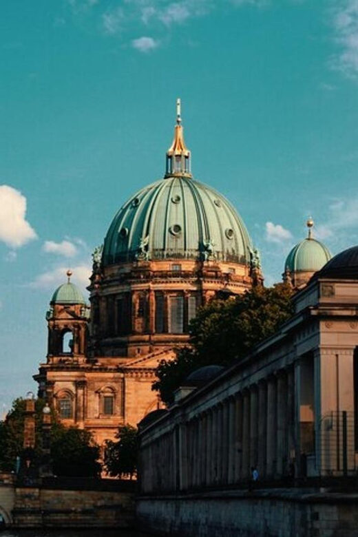 Berlin: Third Reich & Cold War Walking Tour - Berlin Wall stories: escapes, construction, and what changed