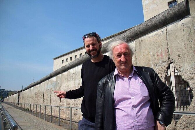 Berlin Third Reich & Cold War Walking Tour With A Guide - Meeting point rhythm: Unter den Linden 77 to an easy ending