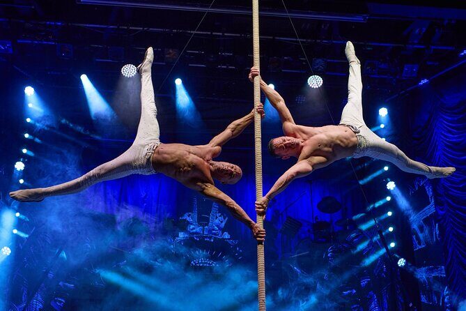 Berlin Varieté: "JOSEPHINE -The Queen of Entertainment" - The Show Experience: From Roaring Twenties to the Seventies