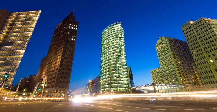 Berlin: Walking Tour of the Top 10 Sightseeing Attractions - Key highlights worth marking on your map