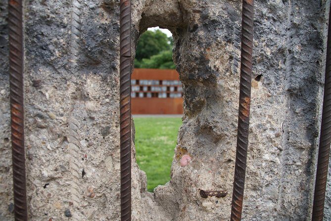 Berlin Wall, Cold War and Stasi Museum Tour - Frankfurter Allee: the older route behind the new border logic