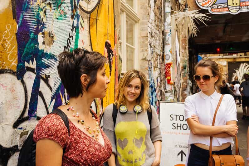 Berlin's Alternative Side: The Urban Jungle Tour - Where the Tour Starts: Butler’s Gift Shop to Hackescher Markt