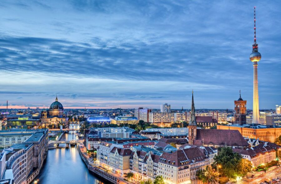 Best Berlin Shore Excursion from Warnemunde or Rostock Port - Timing, walking, and food breaks that matter on a cruise day