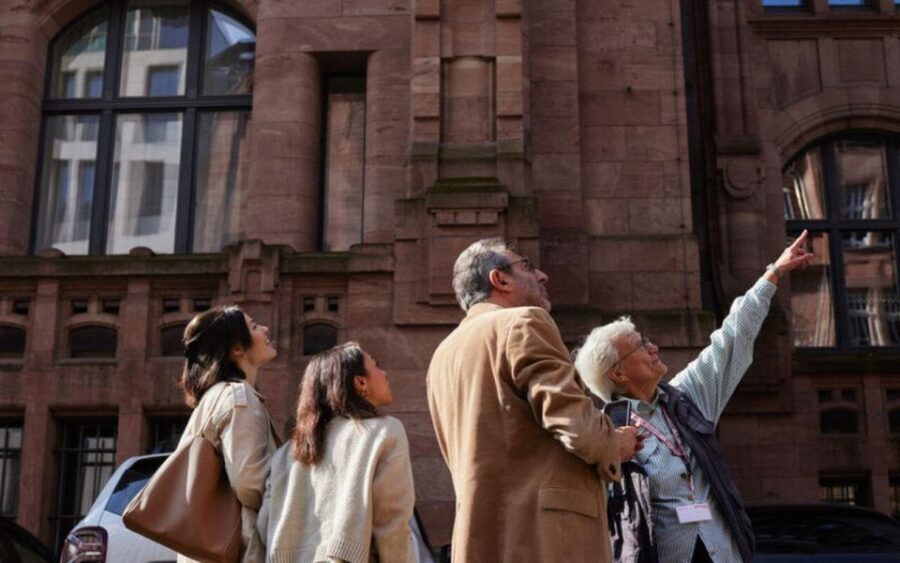 Best of Düsseldorf – The Highlight-Tour - Altstadt and MedienHafen in One Walk: Old and New Without the Backtracking