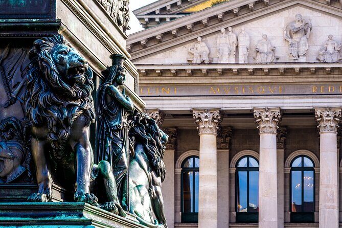 Best of Munich 1-Day Private Tour with Tickets and Transport - Viktualienmarkt: Food on Your Terms, Right in the Middle