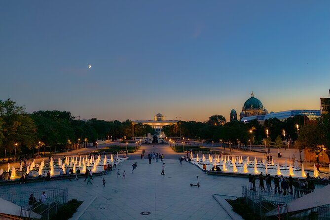Big Bus Berlin Panoramic Night Tour by Open-Top Bus - Live guiding in English and German: how to use it well