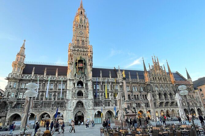 Big Bus Munich Hop-on Hop-off Bus Tour - Audio Commentary, Headphones, and When Timing Matters