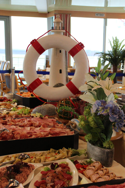 Biggesee: XXL Boat Ride with All-Inclusive Brunch Buffet - Who this Biggesee brunch cruise is best for