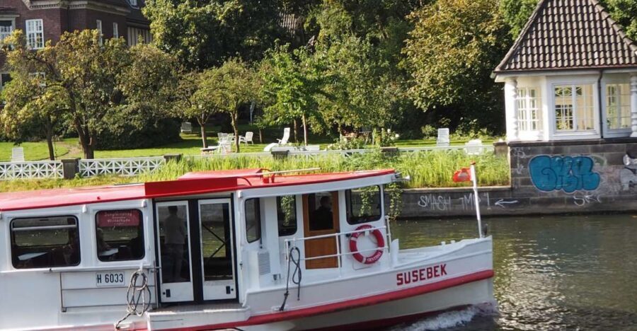 Bike tour around the Alster - Celebs, water, and nature - Key things worth knowing before you go