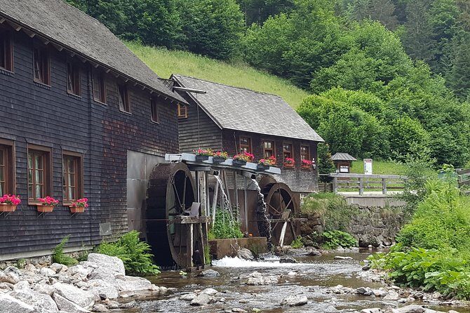 Black Forest Tour by car: Baden-Baden to Freiburg or vice versa - Mummelsee lake time: optional boat ride, simple and photogenic