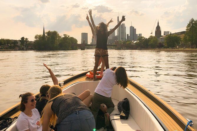 Boat Tour in Frankfurt for up to 12 Guests - Sachsenhäuser Uferpromenade: museums up top, skyline straight ahead