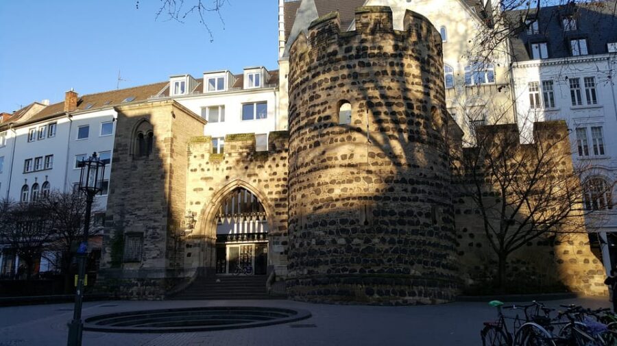 Bonn: Private City Highlights Walking Tour - The view-point moment: why short pauses help you read the city