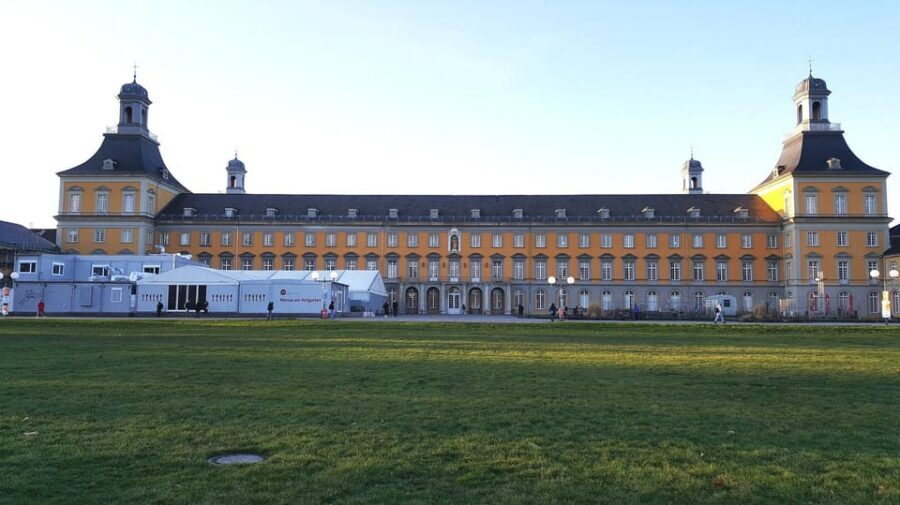 Bonn: Private City Highlights Walking Tour - Bonn Minster: a guided look with a clear takeaway