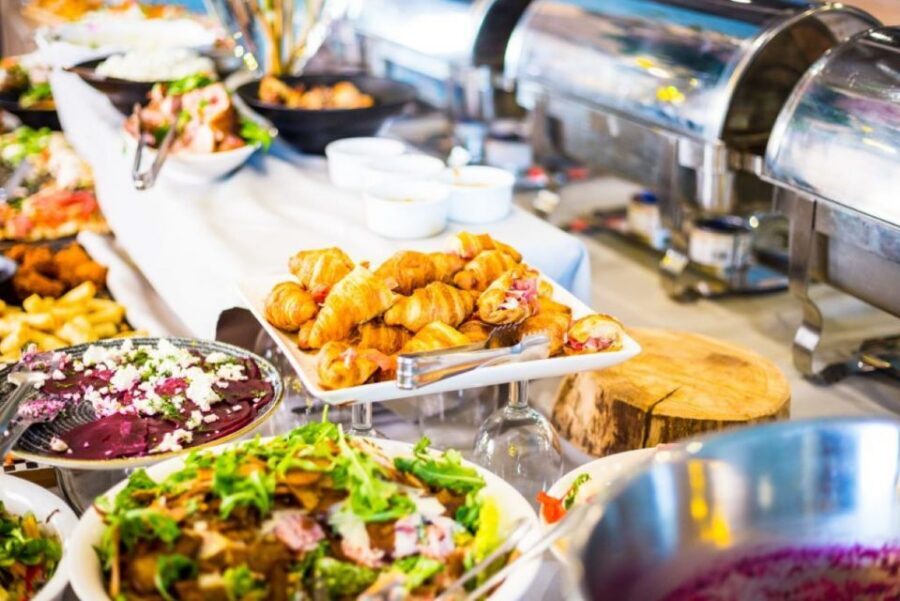 Bonn: Sunday Brunch Buffet with Cologne live music - Key things I’d circle before you go
