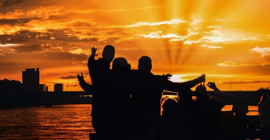 Bonn: Sunset Boat Tour on the Rhine - Drinks and food: what’s included and what to expect from the menu