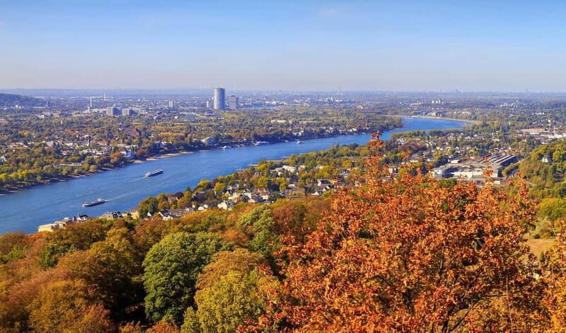 Bonn: Winter tour by boat with mulled wine - Who this tour suits (and who should pass)