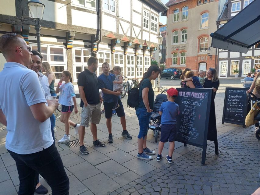 Braunschweig: Guided Walking Tour with Food Tastings - Should you book the Braunschweig guided walking tour with food tastings?