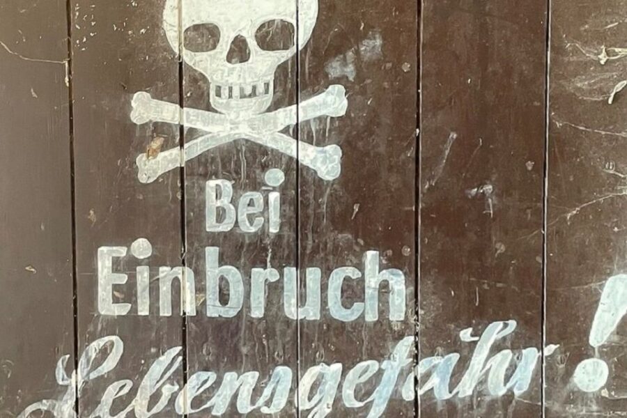 Braunschweig: Private Tour to Ghosts, Witches & Vampires - Key reasons to book this Braunschweig spooky walk