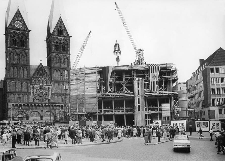 Bremen: Historic old town tour with Geo Epoche - Merchants vs. archbishop: why Bremen won, and why it mattered