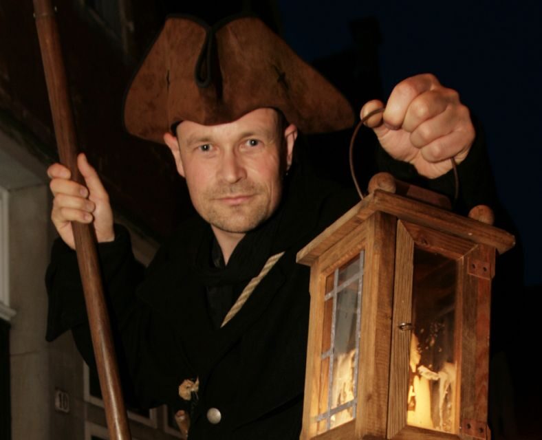 Bremen: Night Watchman Guided Tour for Children (in German) - Practical tips so your group stays together