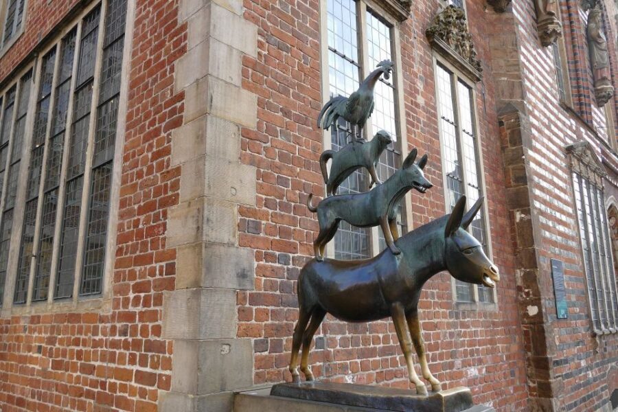 Bremen: Private Walking Tour with a Professional Guide - Price, Group Size, and When Private Feels Worth It