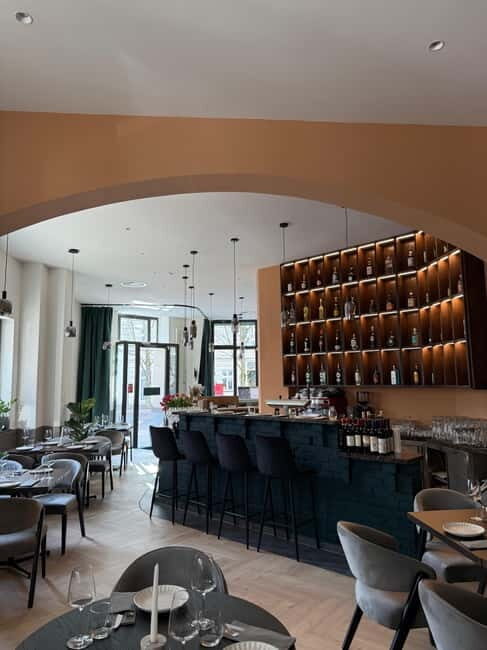 Candlelight dinner for two – Italian night in Berlin - Wine and drinks: what’s included, what’s optional, what can change the price