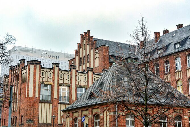 Charité Hospital Walking Tour: Exploring Berlin’s Medical History - Getting there: Robert-Koch-Platz start and a canal-side end point