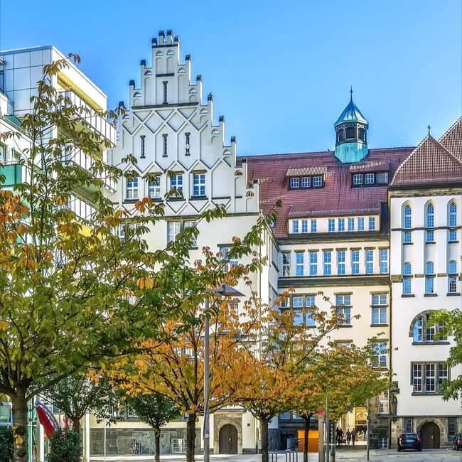 Chemnitz: Express Walk with a Local in 60 minutes - Who should book this Chemnitz local walk (and who should skip it)