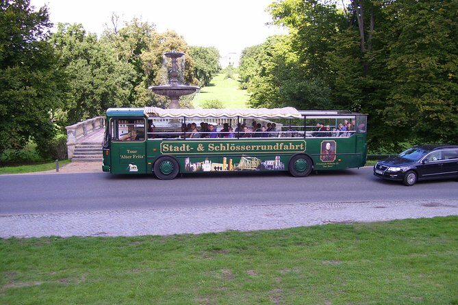 City and Palaces Tour Potsdam - Stadt- und Schloesserrundfahrt Potsdam - Headsets, audio sync, and the English vs German reality check