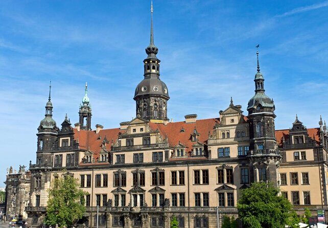 City tour and castle tour with green vaults, parade rooms and much more - A 5.5-hour Dresden plan that hits the big levers