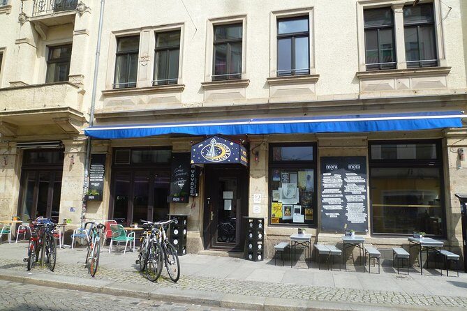 City tour Dresden Neustadt - Wilhelminian style and creative industries - Kunsthof Passage: courtyards, art, and time to browse