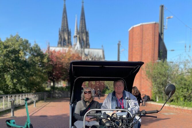 City Tour per Rikscha in Cologne - Stop 3: Duftmuseum im Farina-Haus for Cologne fragrance history