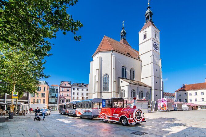 City tour through Regensburg with the little train - What you actually learn on the ride