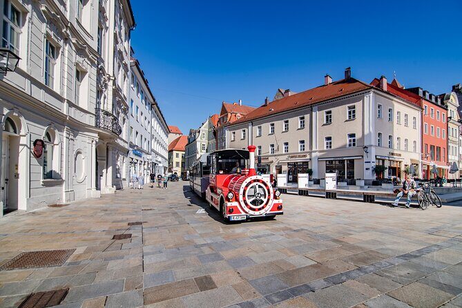 City tour through Regensburg with the little train - Window reflections, fogged glass, and legroom realities