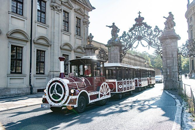 City tour through Würzburg with the Bimmelbahn - What You’ll Hear: English Audio and How to Get It Right
