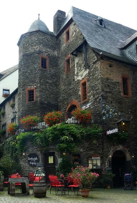 Cochem, Moselle: Boat – Beilstein, meal, wine and liqueur tasting - The Historic Wine Cellar Stop in Beilstein (Zehnthauskeller)