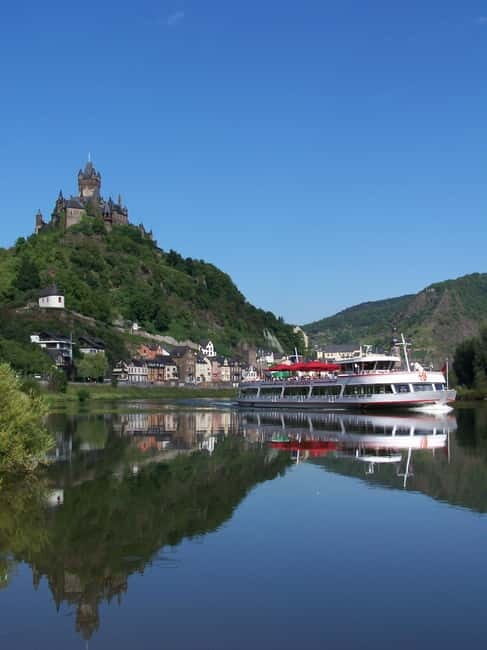 Cochem, Moselle: Boat – Beilstein, meal, wine and liqueur tasting - Boat Time on the Moselle: Views, Boarding, and the Real Pace