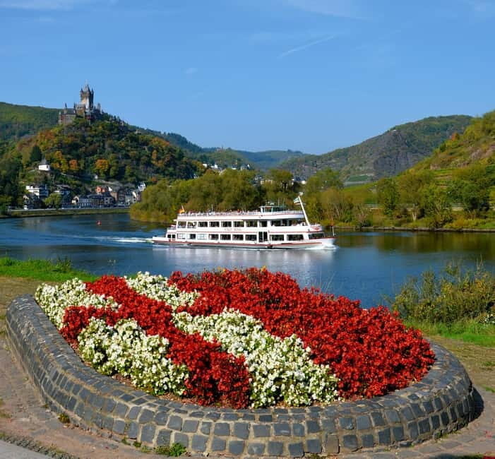 Cochem: Panorama Rundfahrt 1 Stunde, Ausstieg Ernst möglich - Seats inside or outside: where the views actually come from