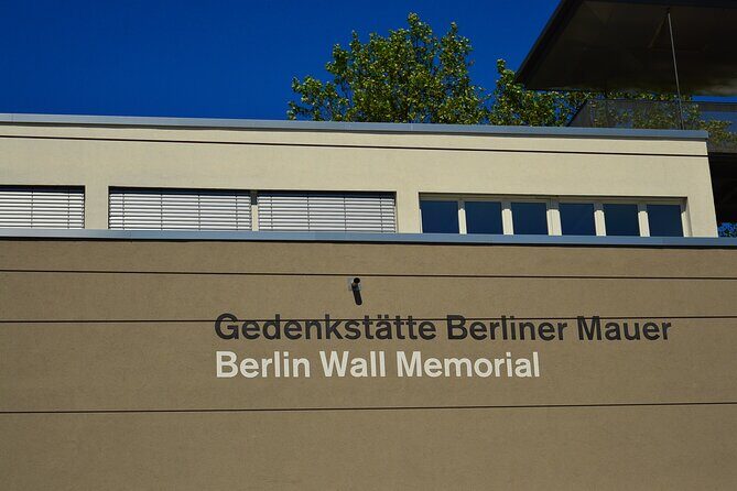Cold War, Berlin Wall, Spies and the East Side Gallery - Friedrichshain: building the spy-story map of East Berlin