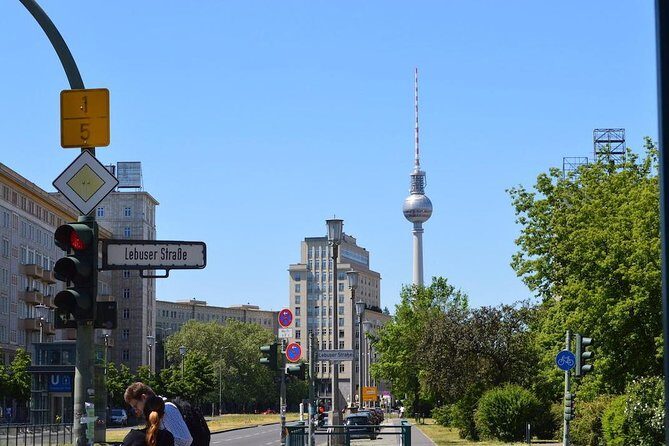 Cold War, Berlin Wall, Spies and the East Side Gallery - Price and logistics: why $18 can make sense here