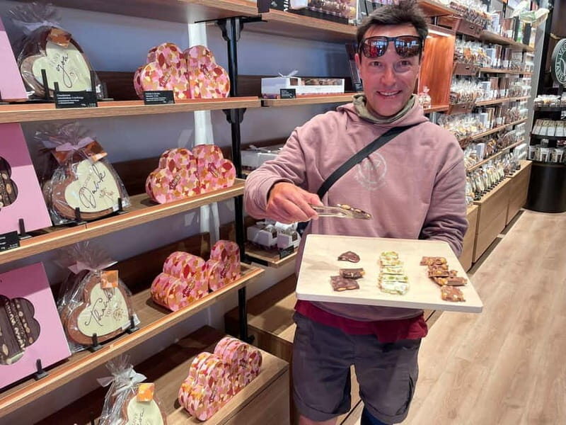 Cologne: Chocolate tasting Tour per Rickschaw - The electric rickshaw ride: comfy, covered, and low-stress