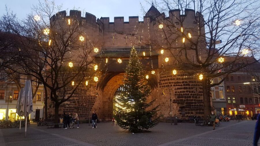 Cologne: "Christmas Magic" Guided Tour by Bike - Eigelstein and the city-center glow: what the first stretch sets up