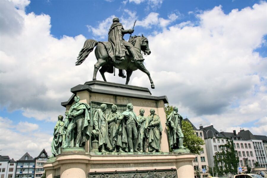 Cologne: City Highlights with Local Guide - Groß St. Martin: A Stop That Turns Architecture into a Timeline