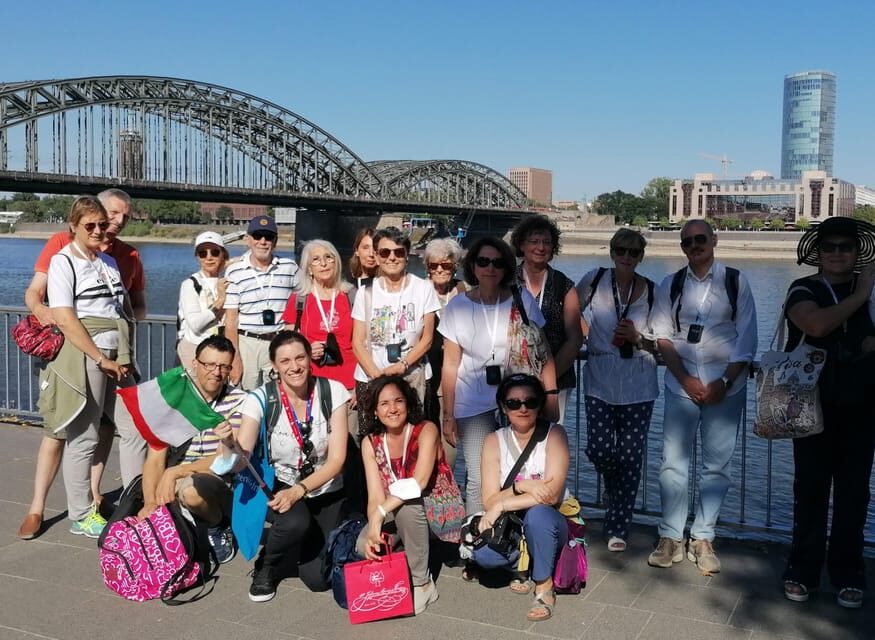 Cologne classic walking tour - Eau de Cologne: Farina and 4711 in the middle of a history walk
