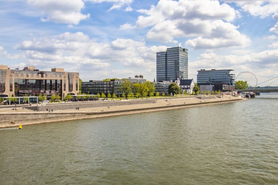 Cologne: Express Walk with a Local in 60 minutes - Key things you’ll want to know before you go