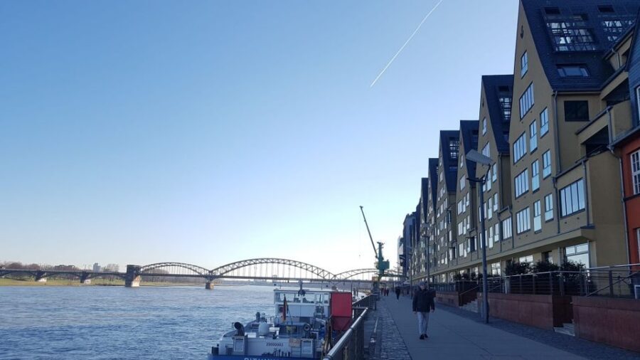 Cologne: Guided E-Bike Panorama Tour - Eigelstein Torburg and St. Agnes: jumping into 2,000 years fast