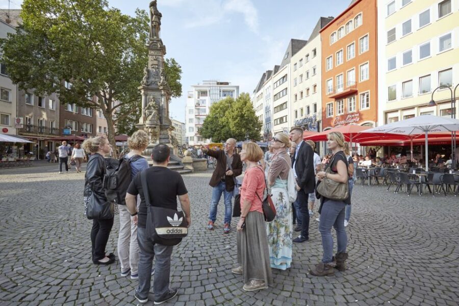 Cologne: Histories & Typical Cologne - Who This German-Only Cologne Walk Suits Best